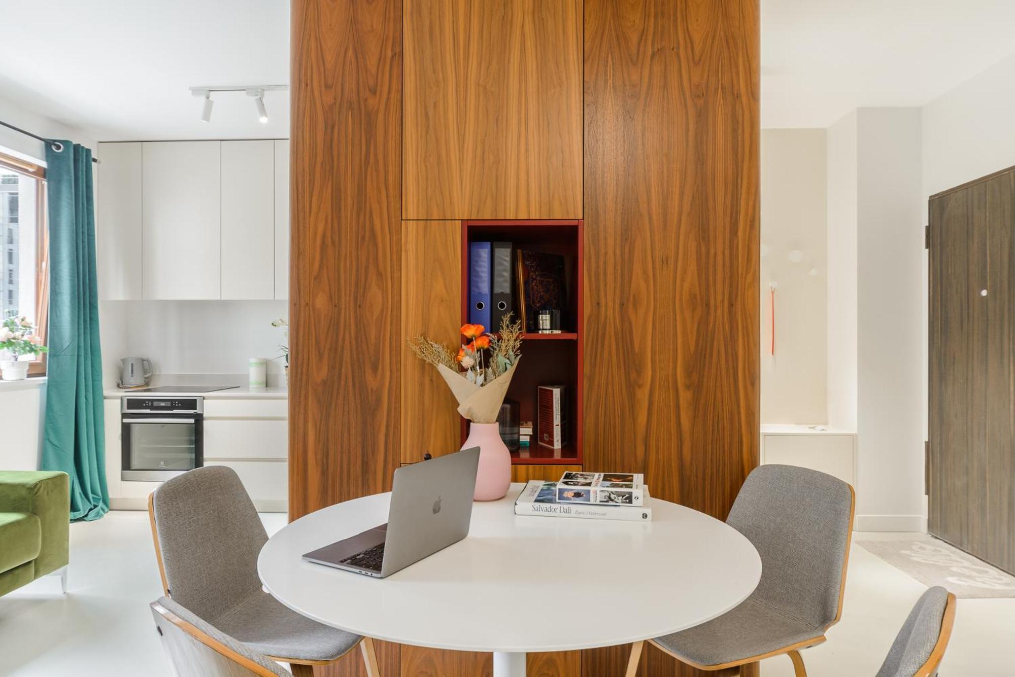 ורשה Lumina Apartment With Parking Near Muzeum Powstania מראה חיצוני תמונה