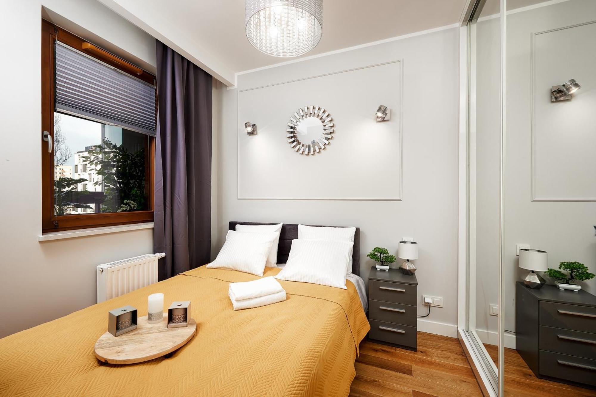 ורשה Lumina Apartment With Parking Near Muzeum Powstania מראה חיצוני תמונה